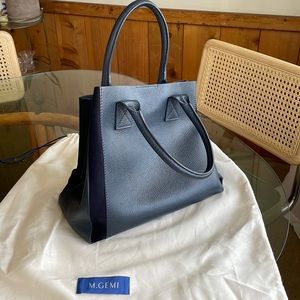 Brand new navy M.Gemi Elena Medio bag! In perfect condition. Used once!